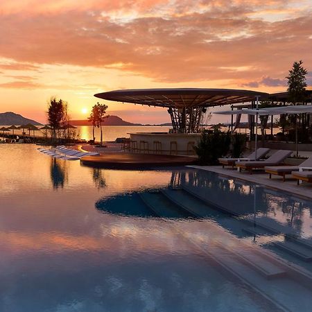 W Costa Navarino (Adults Only) Pylos Exterior foto